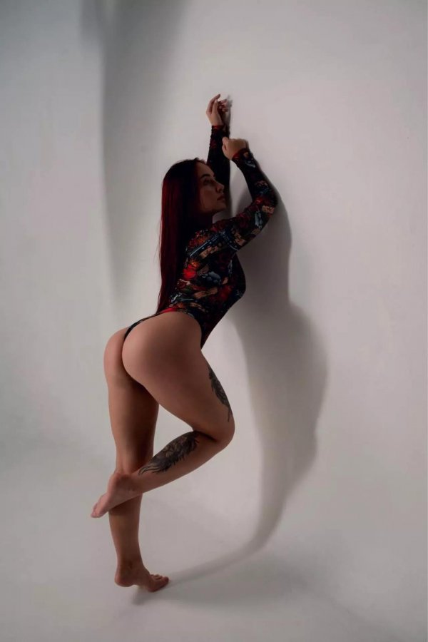 827b1070-12b2-4c45-b4fc-89dbfbadda9d.jpg